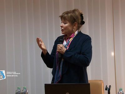 Визит дня – в Курск для борьбы с онкологией прибыла представитель медцентра Елены Малышевой